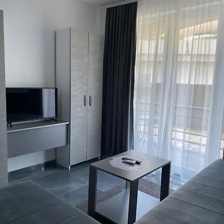 Prenociste Silver Lux Srebrno Jezero 10 Veliko Gradiste