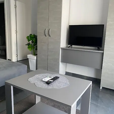 Prenociste Silver Lux Srebrno Jezero 10 *